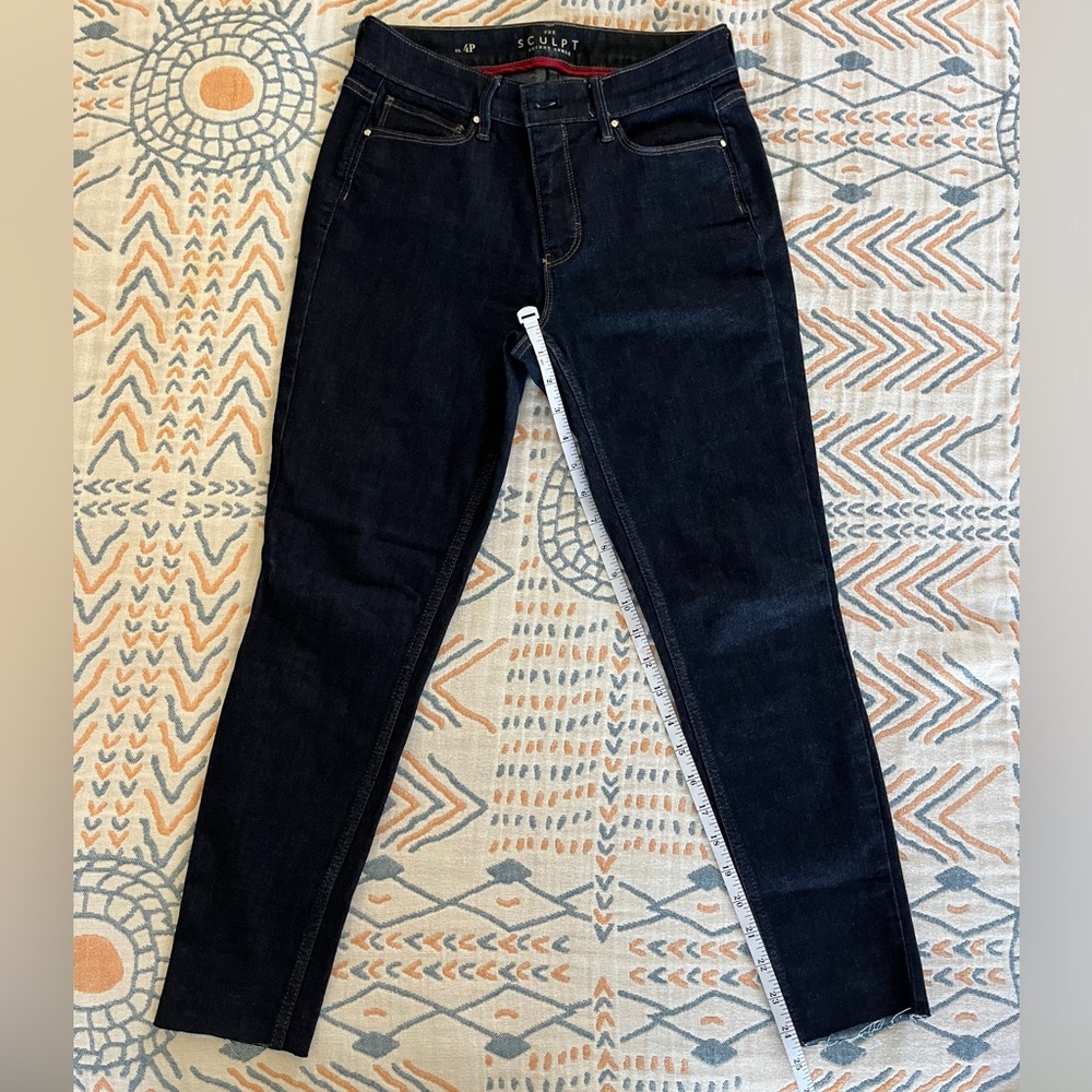 WHBM Sculpt Skinny Jeans 4P dark wash